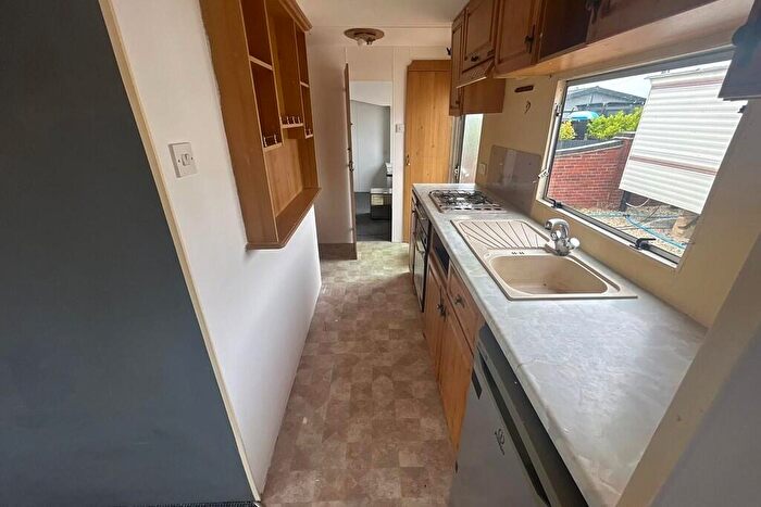 2 Bedroom Mobile Home To Rent In Top Road, Barnacle, Coventry, CV7