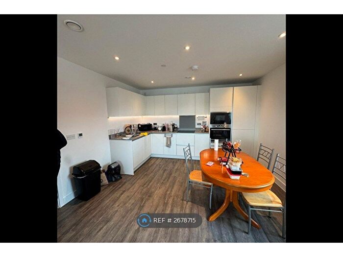 2 Bedroom Flat To Rent In Marleigh Avenue, Cambridge, CB5