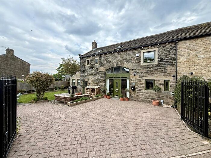 4 Bedroom Barn Conversion For Sale In Balk Lane, Upper Cumberworth, Huddersfield, HD8