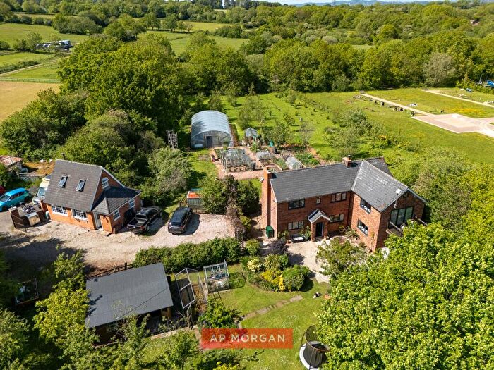 5 Bedroom Detached House For Sale In Gunner Lane, Rubery, Rednal, Birmingham, B45