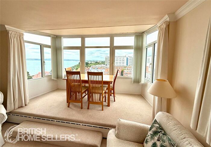 2 Bedroom Apartment For Sale In West Cliff Road, Bournemouth, Dorset, BH2