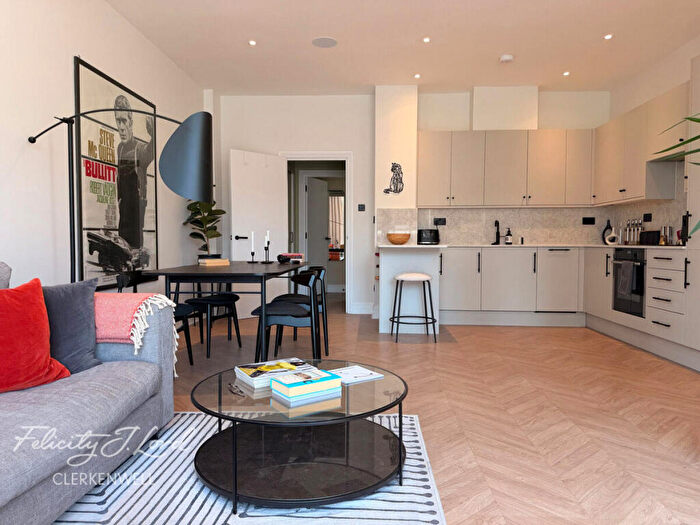 2 Bedroom Apartment To Rent In Bunhill Row, London, EC1Y