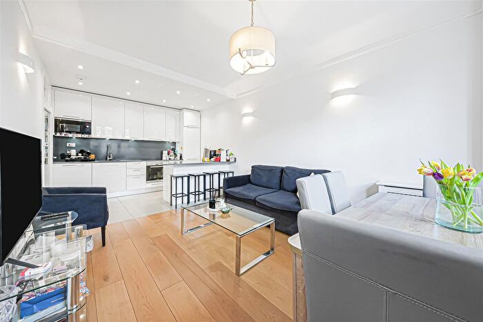 2 Bedroom Flat To Rent In Grove End Gardens, Grove End Road, London, NW8