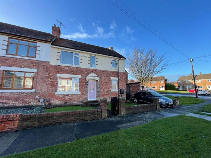 3 Bedroom Semi Detached House For Sale In Conyers Place, South Pelaw, Chester Le Street, DH2