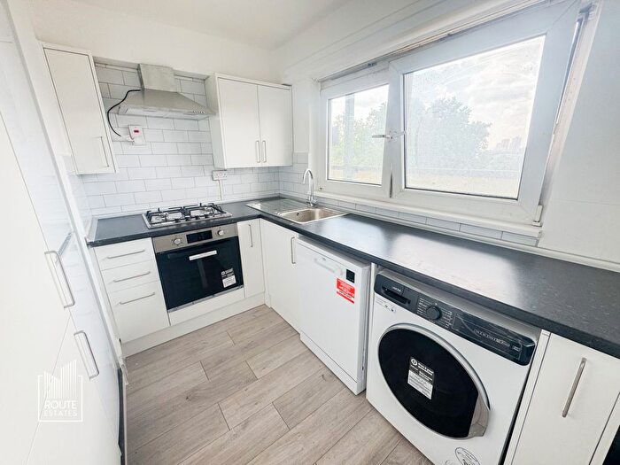 2 Bedroom Flat To Rent In Paul Street, London, E15