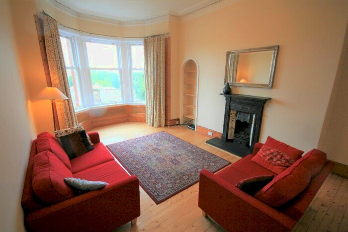 2 Bedroom Flat To Rent In West Savile Terrace, Newington, Edinburgh, EH9