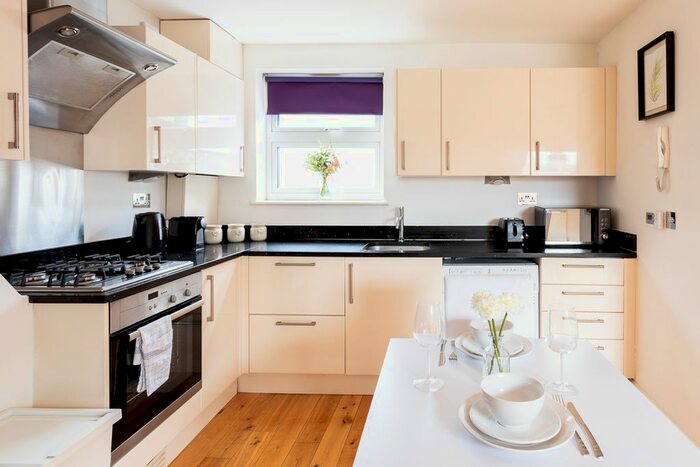 1 Bedroom Flat To Rent In Hubert Grove, London, SW9
