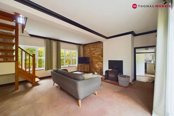 3 Bedroom Link Detached House For Sale In Newtown, Kimbolton, Huntingdon, Cambridgeshire, PE28