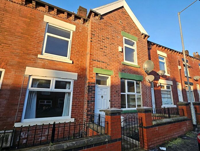 2 Bedroom Terraced House To Rent In Queensgate, Bolton, BL1