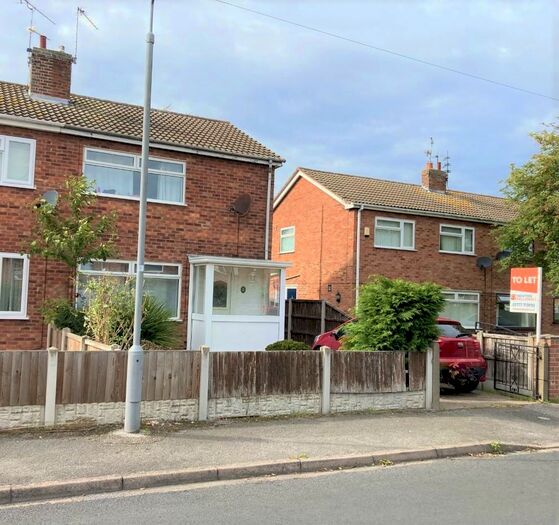 2 Bedroom Semi-Detached House To Rent In Lifton Avenue, Retford, DN22