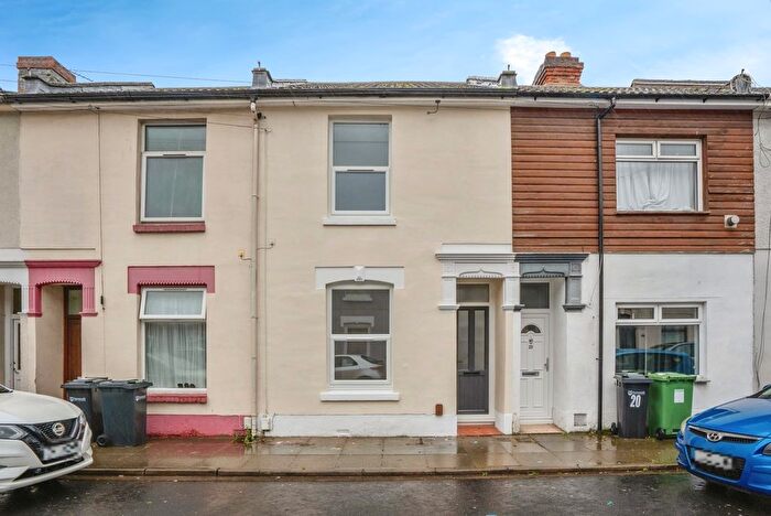 2 Bedroom Detached House For Sale In Liverpool Road, Portsmouth, Hampshire, PO1