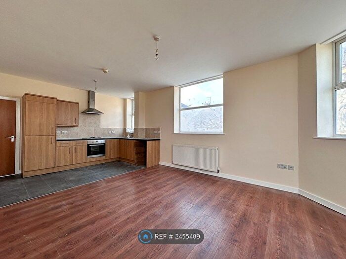 1 Bedroom Flat To Rent In North Road, Stoke-On-Trent, ST6