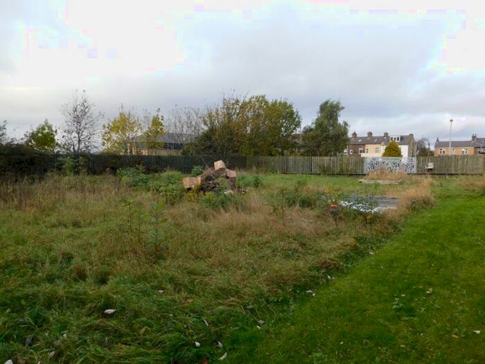 Houses for sale & to rent in BD4 0BS, WORMALD LEA, Tong Bradford