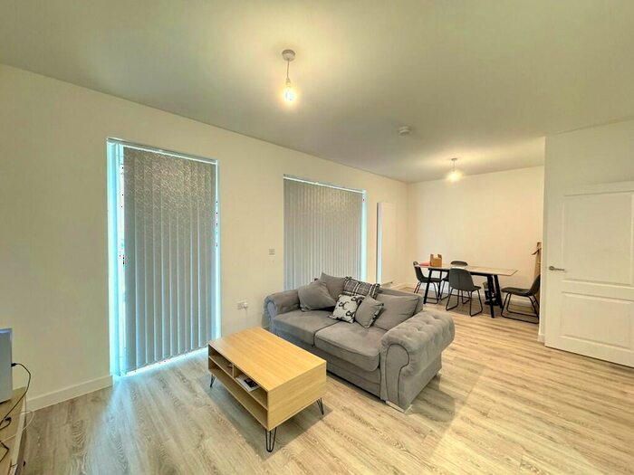 3 Bedroom Terraced House To Rent In Bird Close, Balsall Heath, Birmingham, B12