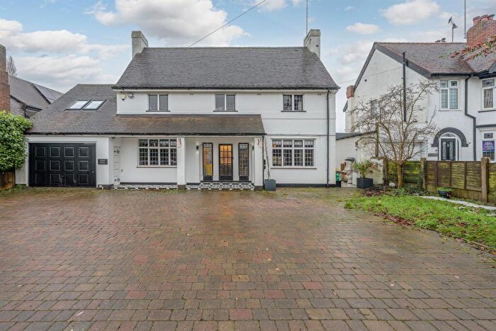 5 Bedroom Detached House For Sale In Stream Road, Kingswinford, DY6