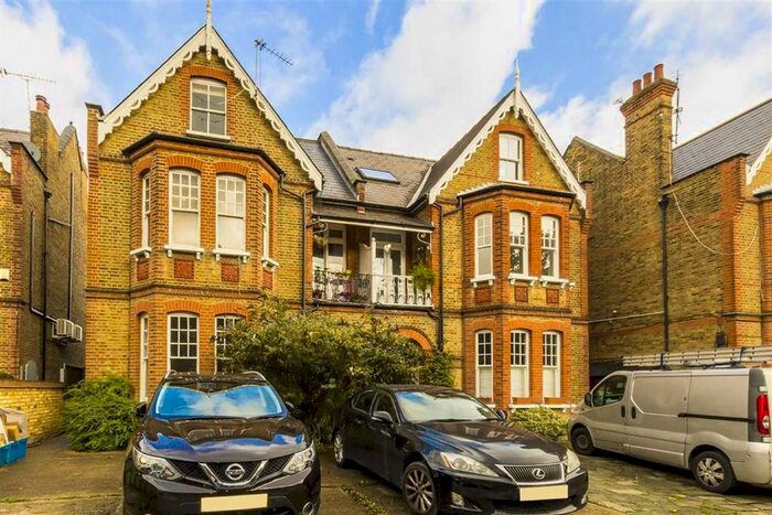 Studio To Rent In Park Road, Teddington, TW11