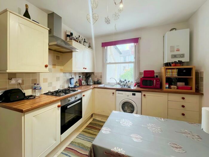 2 Bedroom Property To Rent In Livingstone Road, Hove, BN3