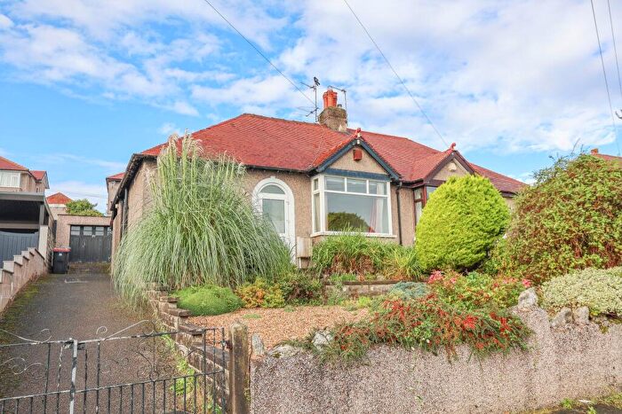 3 Bedroom Bungalow For Sale In Lister Grove, Heysham, Morecambe, LA3