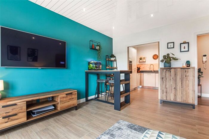 2 Bedroom Flat For Sale In /, Craigend Circus, Glasgow, Glasgow City, G13