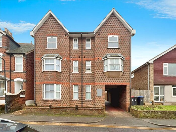 2 Bedroom Flat To Rent In Victory Court, Gordon Road, Canterbury, CT1
