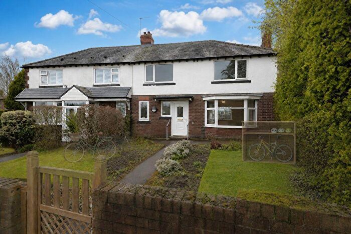 3 Bedroom Semi Detached House For Sale In Bury Old Road, Manchester, M25