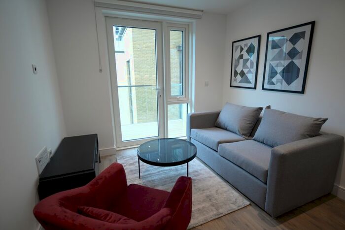 1 Bedroom Flat To Rent In Juniper Drive, London, SW18