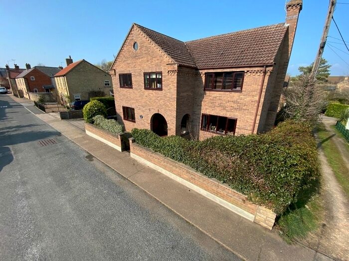 4 Bedroom Detached House For Sale In Main Street, Wilsford, NG32