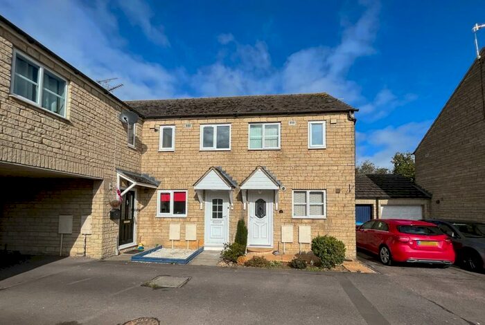 2 Bedroom Terraced House To Rent In Lancaster Place, Carterton, OX18