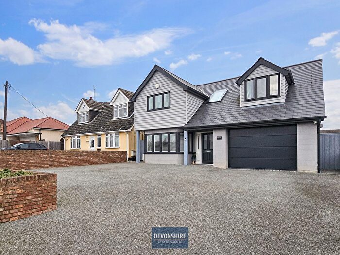 4 Bedroom Detached House For Sale In Mill Lane, Brentwood, CM15