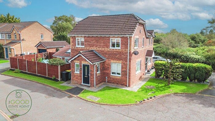 3 Bedroom Semi-Detached House For Sale In Dunnock Lane, Preston, PR4