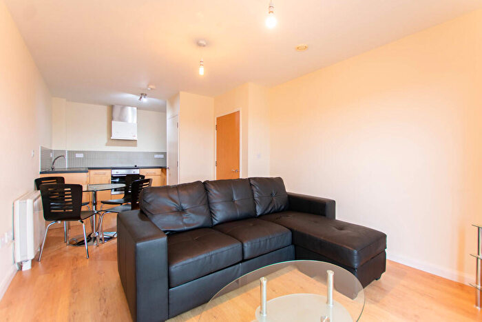 1 Bedroom Apartment To Rent In Fleet Street, Swindon, SN1
