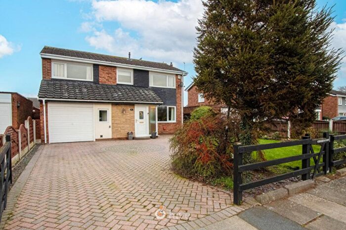 4 Bedroom Detached House For Sale In Howden Close, Bessacarr, Doncaster, DN4