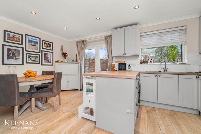 2 Bedroom Semi Detached House For Sale In Acresfield Close, Swinton, Manchester, M27