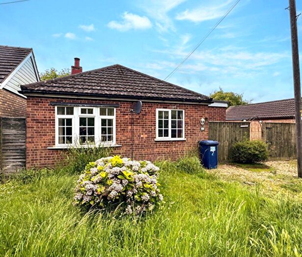 2 Bedroom Detached Bungalow For Sale In The Bungalows, Gull Road, Guyhirn, Wisbech, PE13