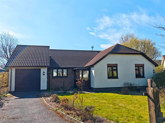 3 Bedroom Detached Bungalow For Sale In Meadow Park Drive, Burrington, Umberleigh, EX37