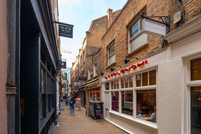4 Bedroom Flat To Rent In Artillery Passage, Spitalfields, E1