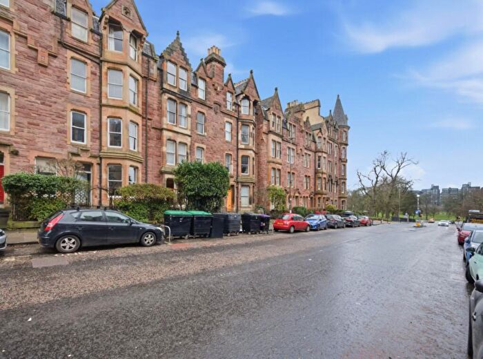 3 Bedroom Flat To Rent In Marchmont Road, Edinburgh, EH9