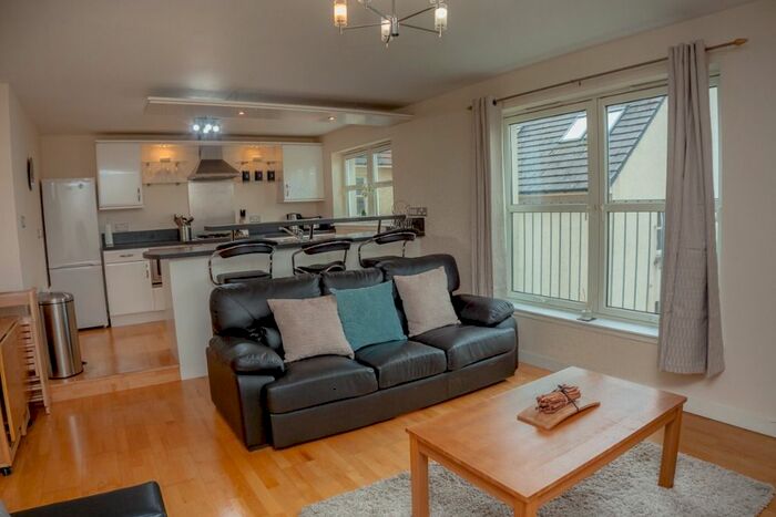 2 Bedroom Flat To Rent In Affleck Street, City Centre, Aberdeen, AB11