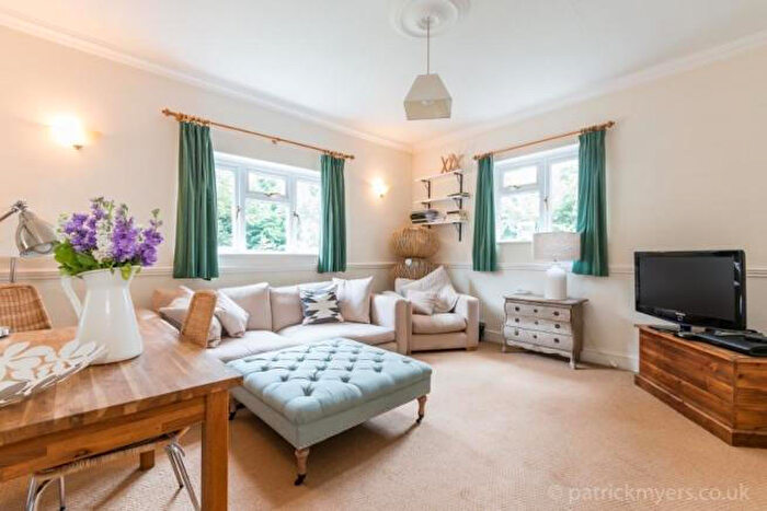1 Bedroom Apartment To Rent In Peckham Rye, East Dulwich, SE22