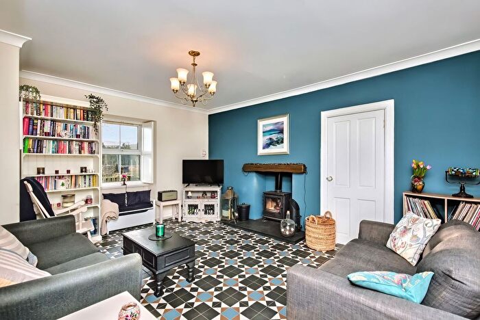 2 Bedroom Semi-Detached House For Sale In Strathmiglo, Cupar, KY14