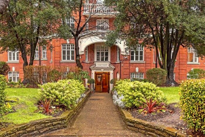 3 Bedroom Flat To Rent In Clive Court, Maida Vale, W9