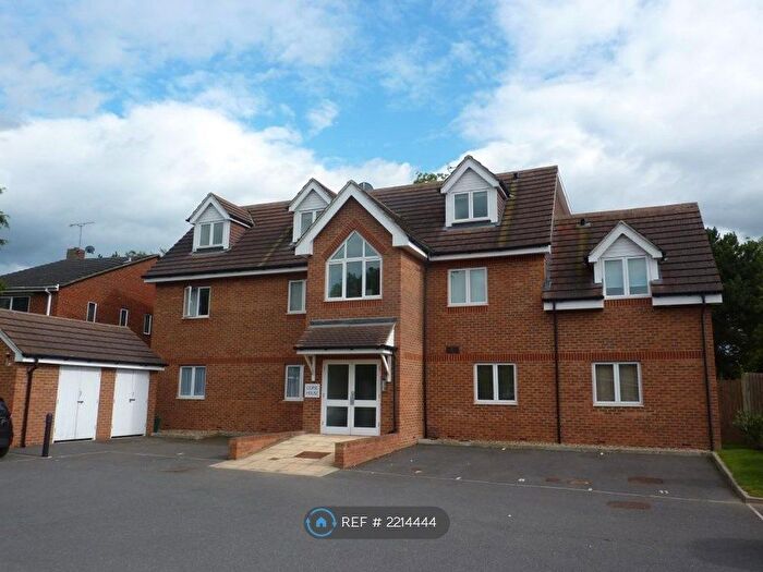 1 Bedroom Flat To Rent In Copse House, Wokingham, RG41