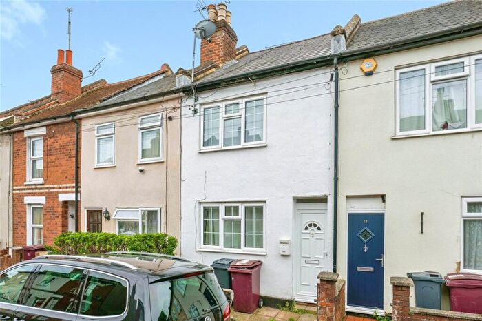 3 Bedroom Terraced House For Sale In Cholmeley Place, Reading, Berkshire, RG1