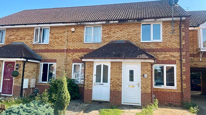 2 Bedroom Terraced House For Sale In Meadenvale, Peterborough, PE1
