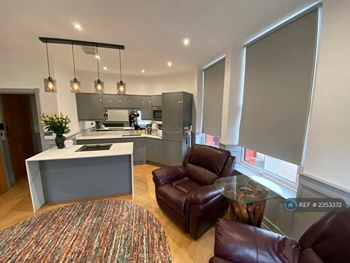 1 Bedroom Flat To Rent In Bank House, West Kirby, Wirral, CH48