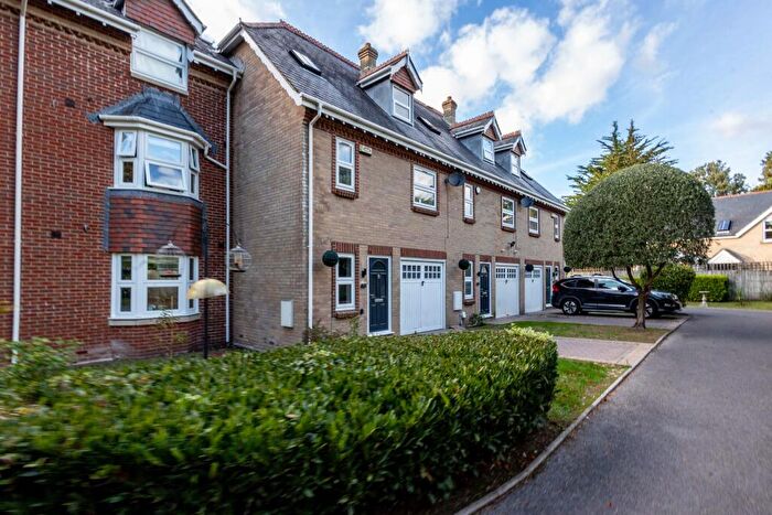 4 Bedroom House To Rent In Bournemouth, BH2