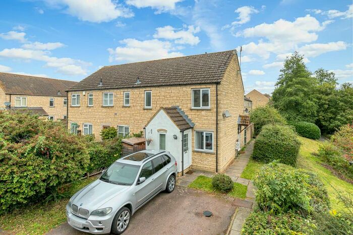 1 Bedroom Terraced House To Rent In Avocet Way, Bicester, Oxfordshire, OX26