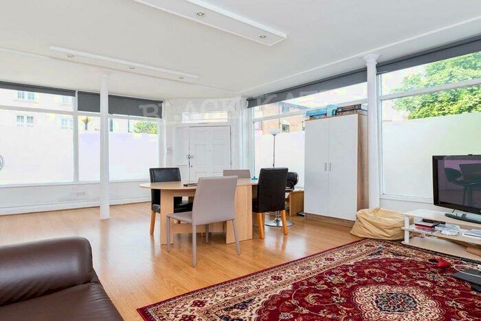 2 Bedroom Flat To Rent In Royal College Street, NW1