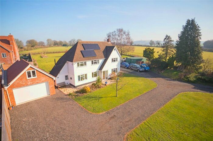 4 Bedroom Detached House For Sale In Winchester Road, Whitway, Newbury, Hampshire, RG20