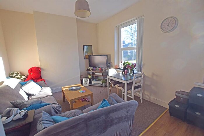 2 Bedroom Flat To Rent In Whitchurch Road, Heath, Cardiff, CF14